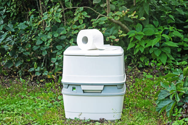 Best Portable toilet rental cost  in Kingsford, MI