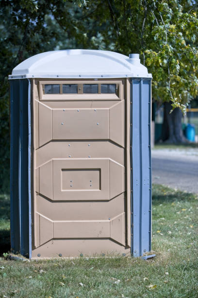 Portable Toilet Options We Offer in Kingsford, MI
